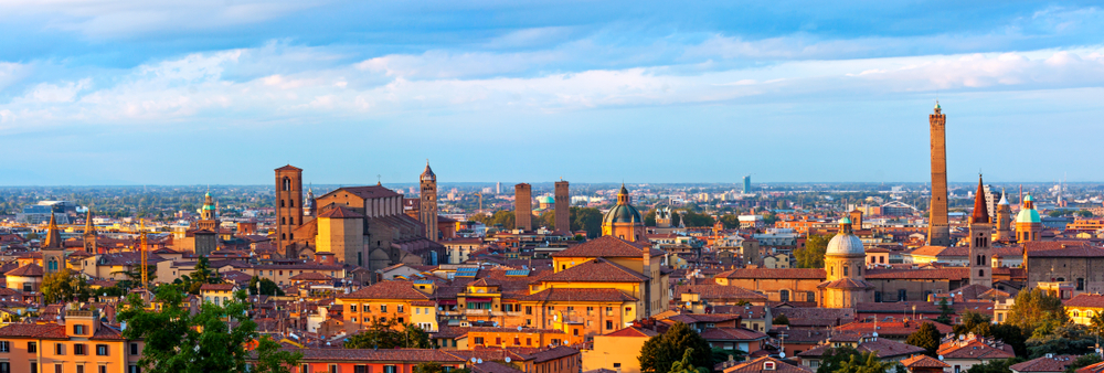 Noleggio auto con Enjoy - Bologna Welcome